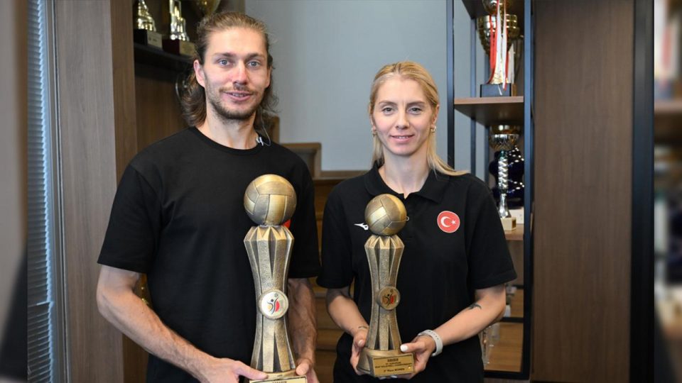 İşitme engelli voleybolcuların Avrupa başarısı “takım ruhunda” gizli