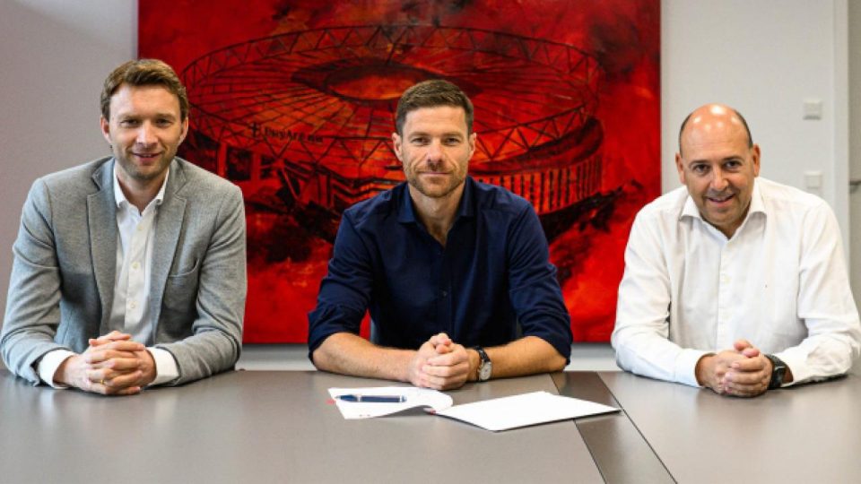 Xabi Alonso’nun sözleşmesi uzatıldı