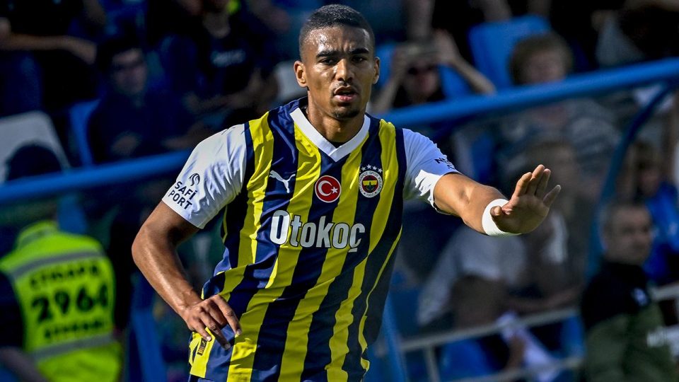 Alexander Djiku: Fenerbahçe’yi şampiyonluğa taşımaya çalışıyoruz