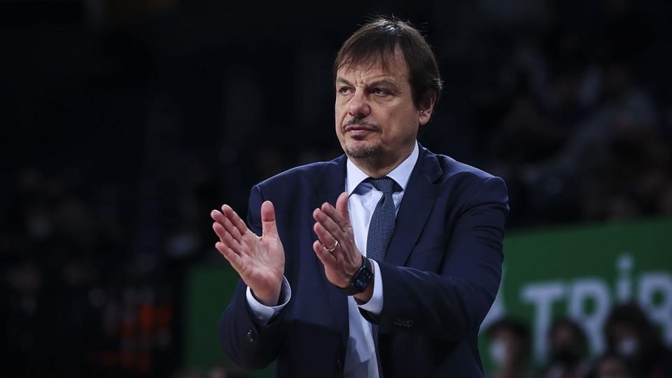 Ergin Ataman’dan tarihi başarı