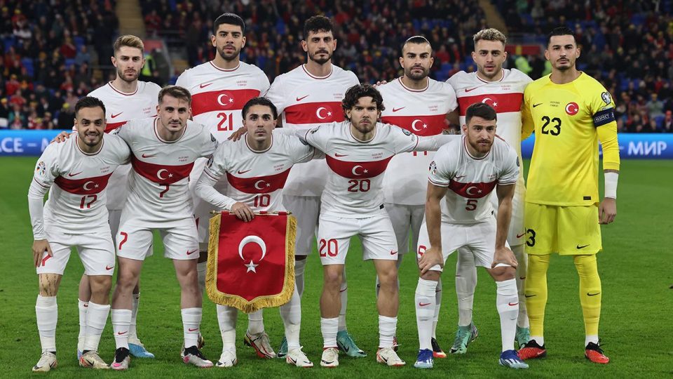 EURO 2024 vizesi alan takımların en genci Türkiye